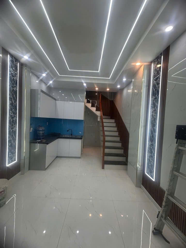 NHÀ 2 TẦNG – KINH DOANH TỐT – CHỈ 2,7 TỶ